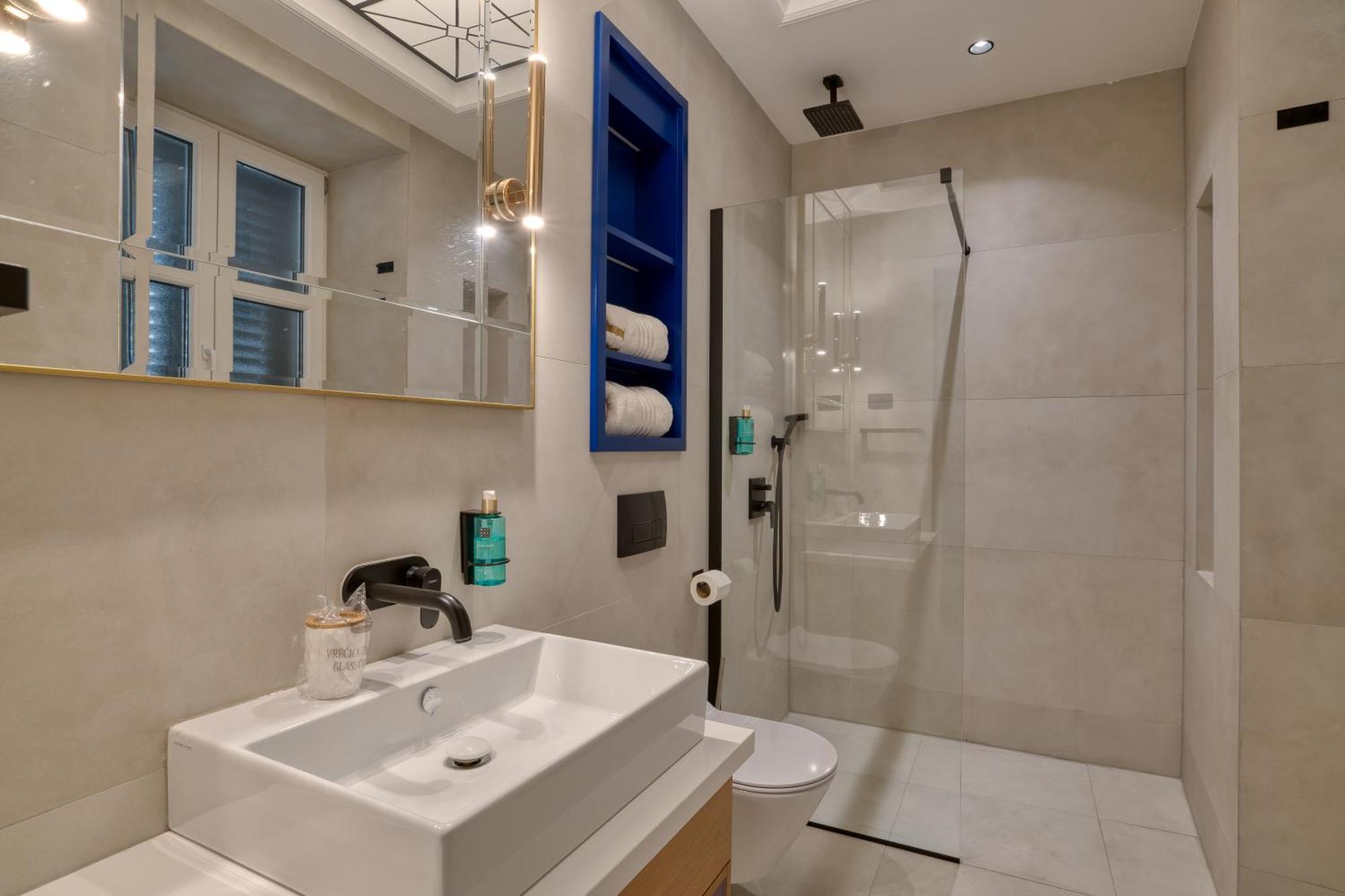 Hive Luxury Suites By Mn Property كوتور المظهر الخارجي الصورة